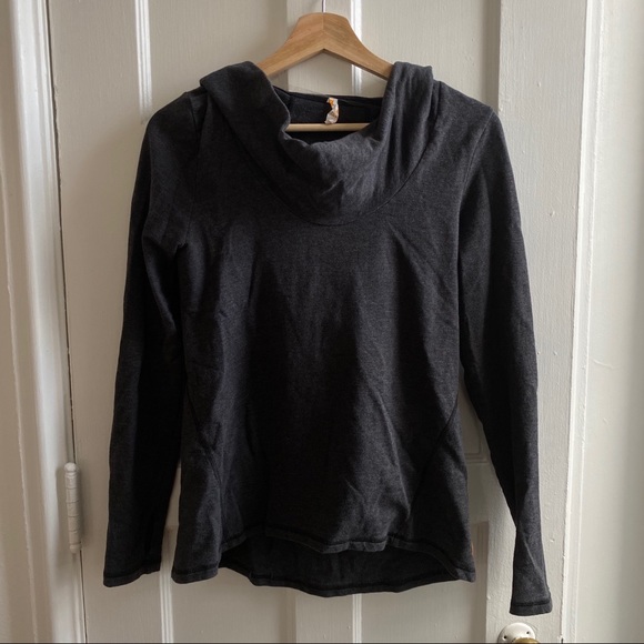 💙 Lucy Surrender Cowel Neck sweatshirt - Picture 6 of 9